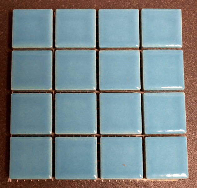Grès Émaillé Bleu Turquoise Brillant 2.4 x 2.4 cm, à la plaquette