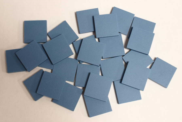 Gres Cerame 2 x 2 cm  Bleu Foncé par 100g