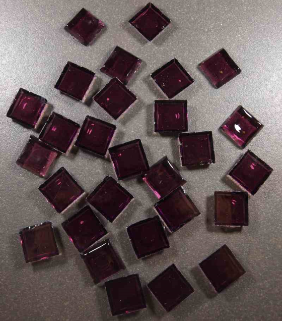 Transparent Violet 2 x 2 cm, par 100 g