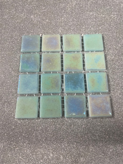 Pate de verre Irisé Lotto 2,4 x 2,4 cm, Par 100g