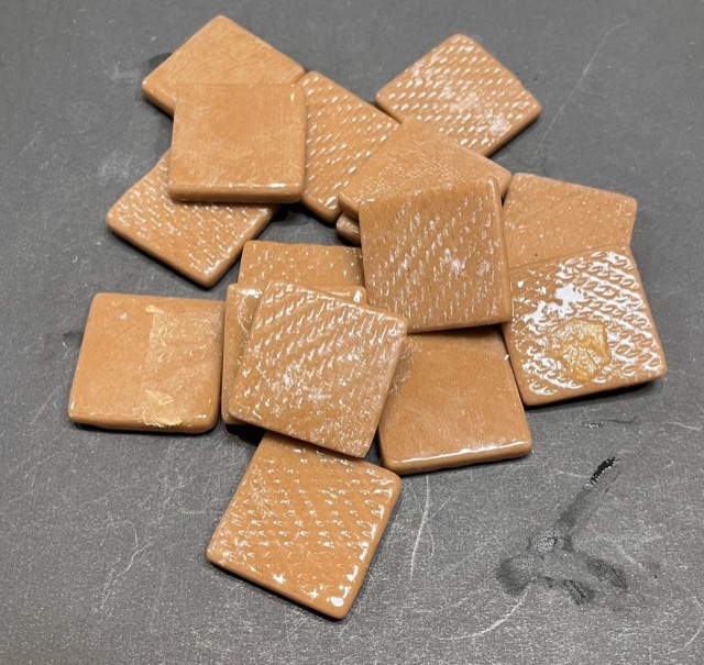 Pate de Verre Marron Glacé 2.4 x 2.4 cm, Par 100g