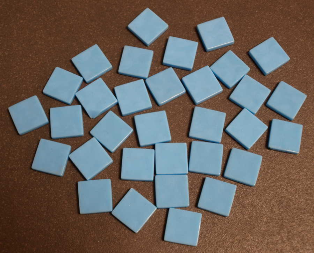 Goeland Bleu Clair Bosselé 2 x 2 cm