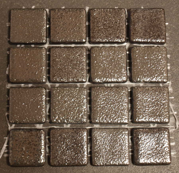 Pâte de Verre Métalis Foncé 2,4 x 2,4 cm, par 100 g